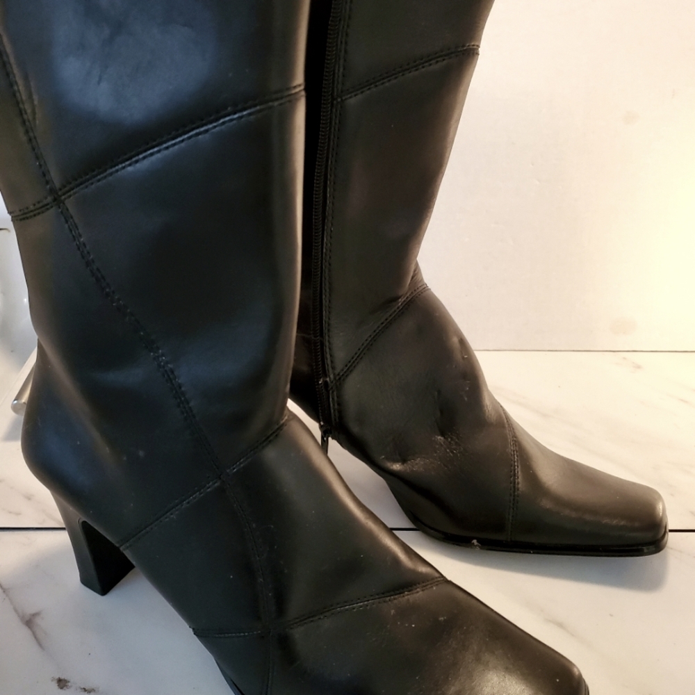 Ladies Dibba Classic Black Leather Boots Size 9 1/2